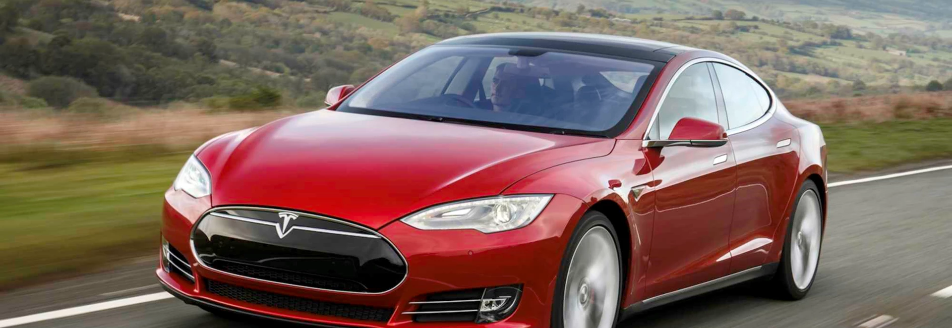 Tesla Model S saloon review 